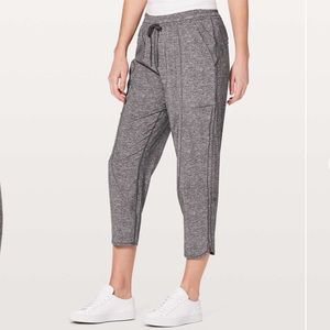 Lululemon Final Play Crop 6